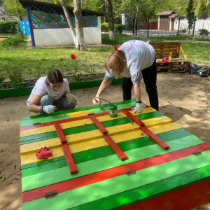 Activități de salubrizare a teritoriilor instituțiilor educaționale, din 15 aprilie